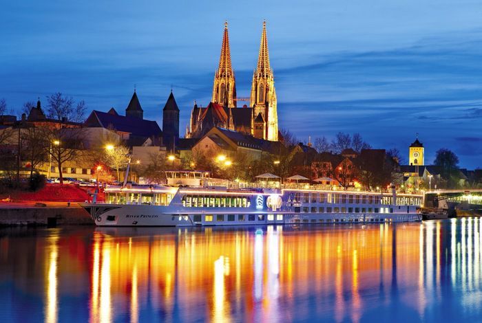 Shore excursions and activities on River Princess